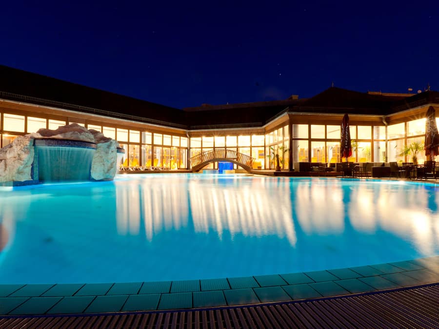 6 indoor pools, seasonal outdoor pool, pool umbrellas, sun loungers