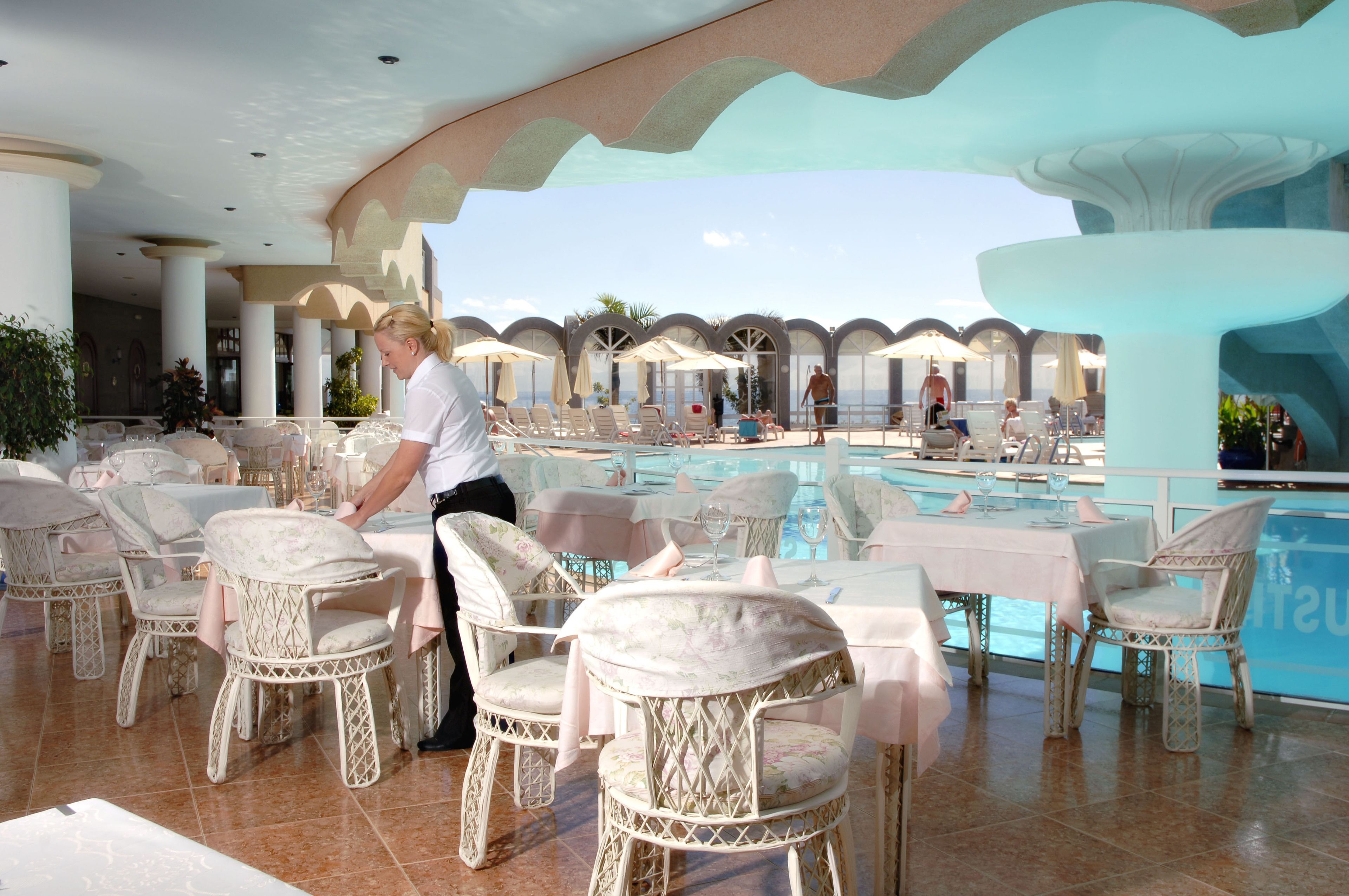 breakfast, lunch, dinner served; regional cuisine