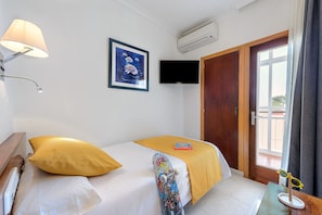 Free WiFi, bed sheets - Aparthotel Vibra Bay (Sant Antoni de Portmany)