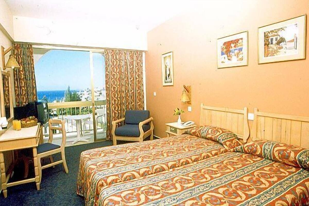 In-room safe, blackout drapes, iron/ironing board (on request)