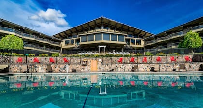 The Lakeview Hotel, Shanty Creek Resort