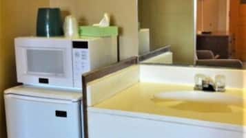 高档床上用品、熨斗/熨板、免费 WiFi、床单