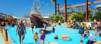 Daytona Inn And Suites