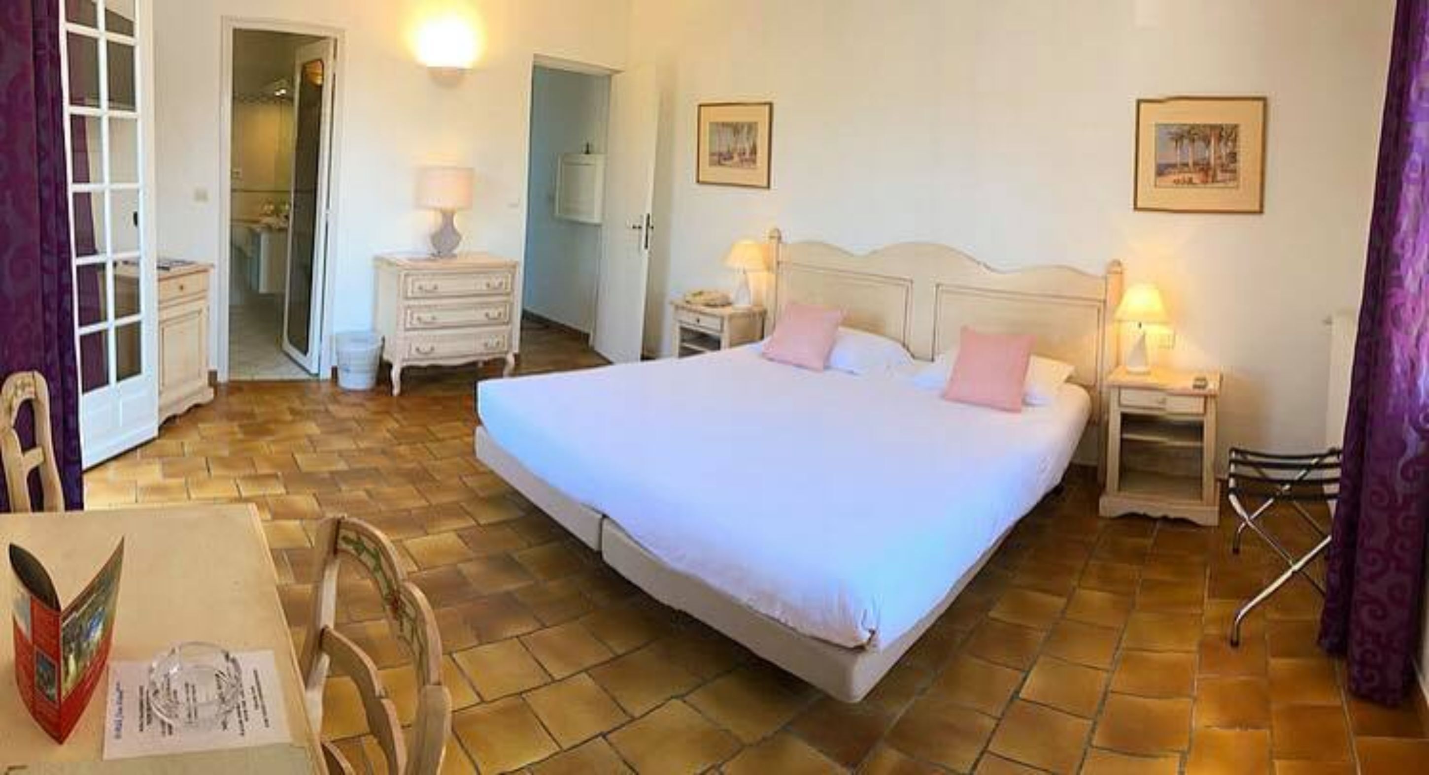 superior room | in-room safe, soundproofing, iron/ironing board, cots/infant beds