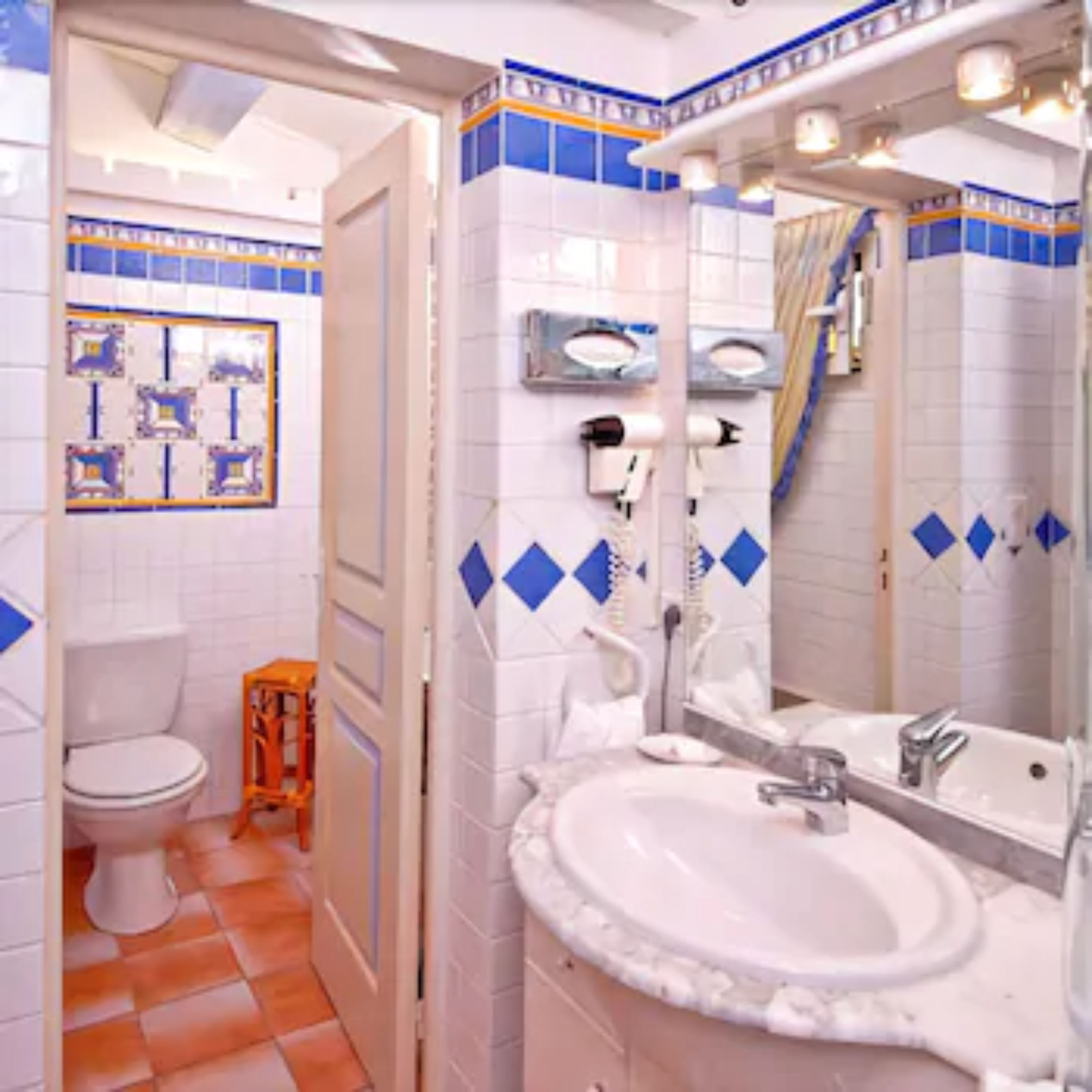 superior room | bathroom sink