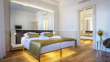 Familienzimmer, Stadtblick | Allergikerbettwaren, Select-Comfort-Betten, Minibar, Zimmersafe