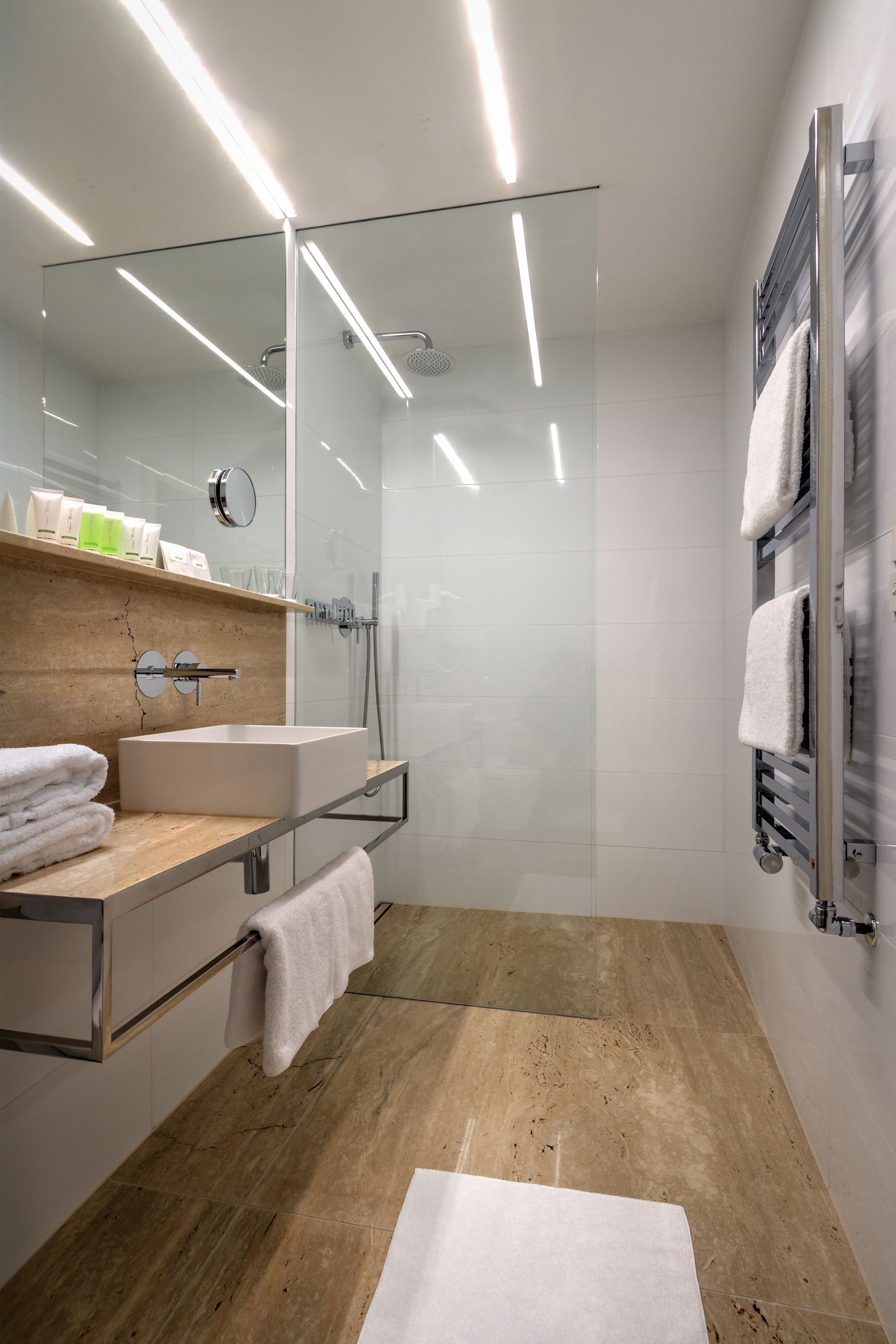 hypo-allergenic bedding, select comfort beds, minibar, in-room safe