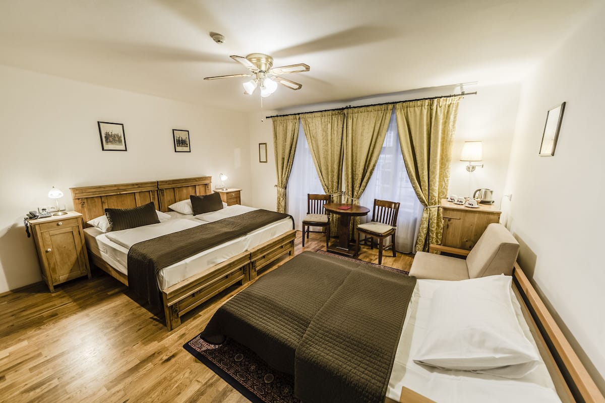 Standard Triple Room | In-room safe, desk, iron/ironing board, free WiFi