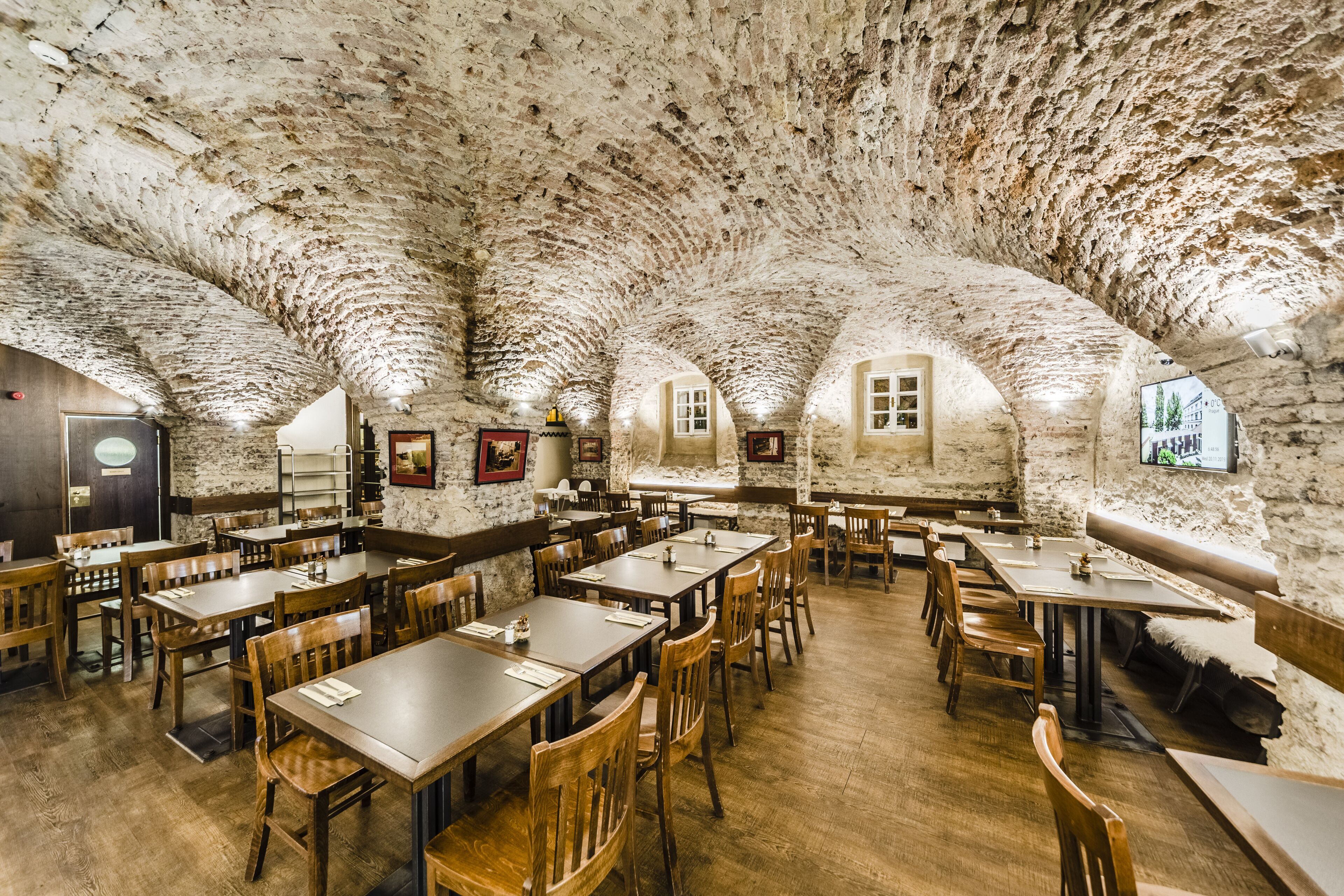 包含每日自助早餐