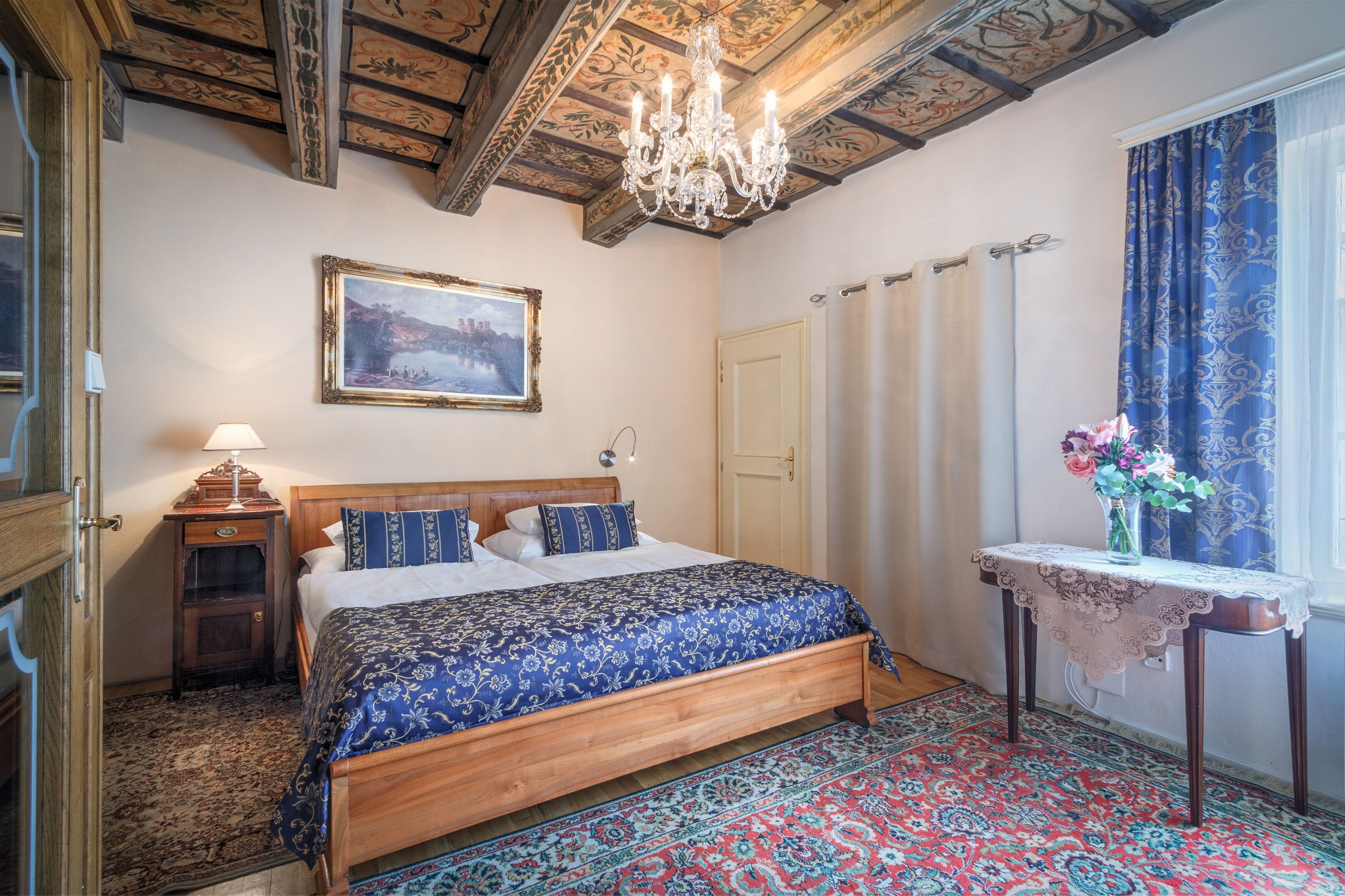 Junior Room | Hypo-allergenic bedding, minibar, in-room safe, individually decorated