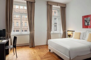 1 Schlafzimmer, hochwertige Bettwaren, Minibar, Zimmersafe