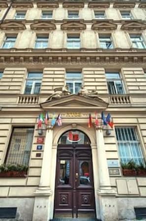 Entrée de l’hébergement