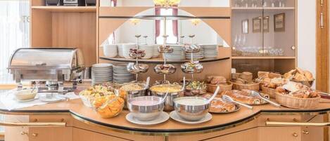 تناول الطعام