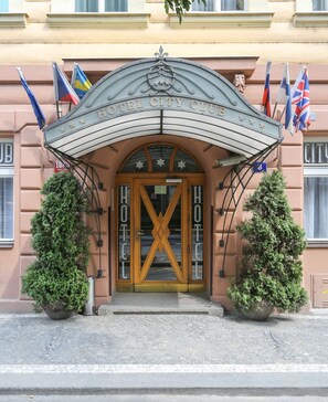 Esterni