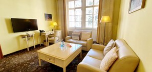 Ropa de cama hipoalergénica y minibar 