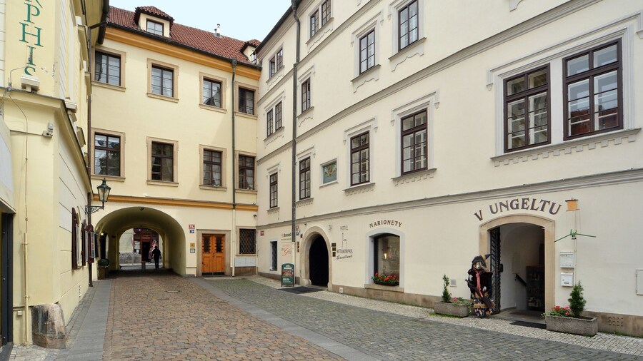 ホテル メタモーフィス