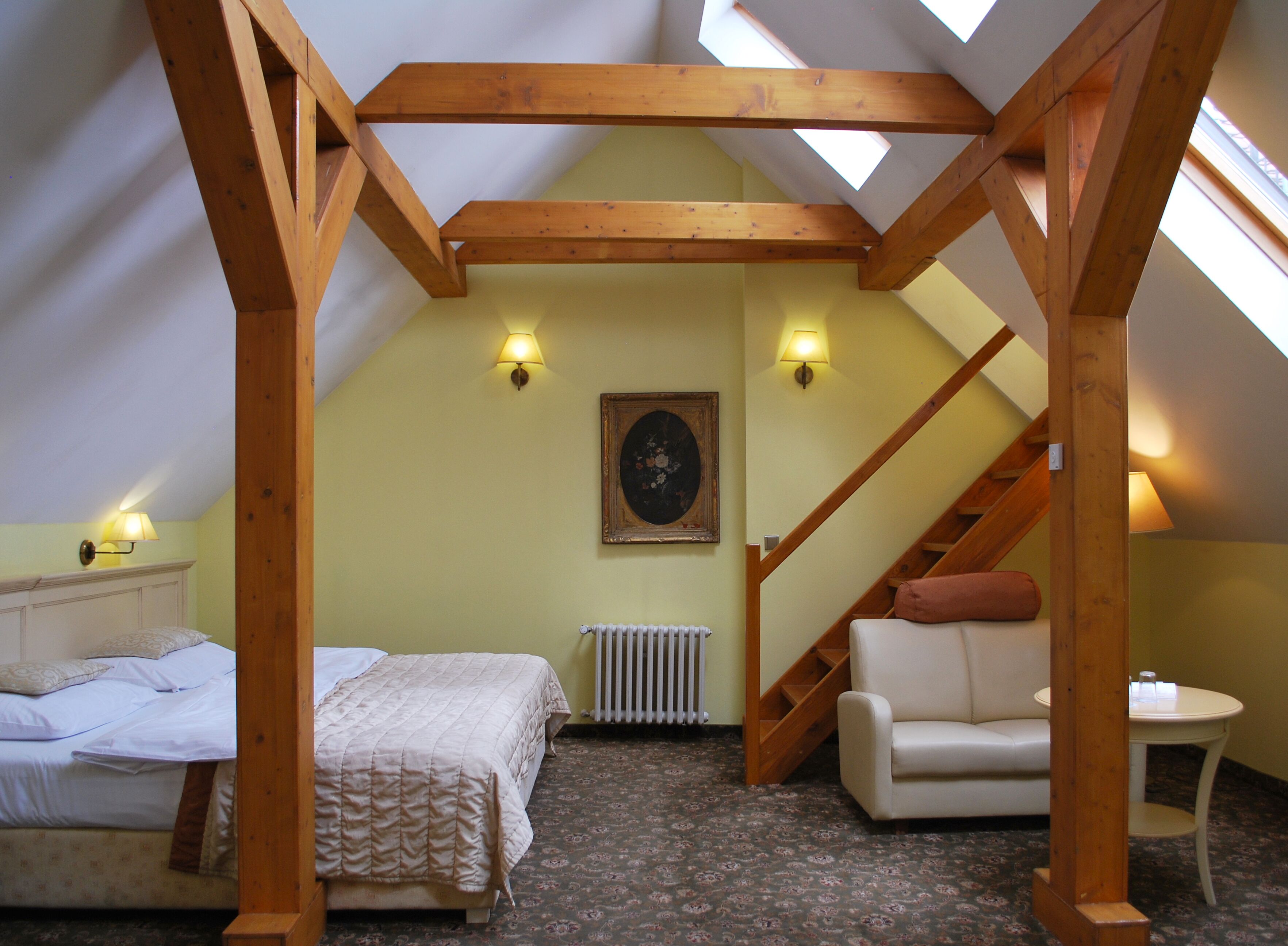 suite, multiple beds | 1 bedroom, hypo-allergenic bedding, minibar, in-room safe