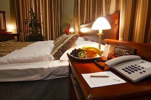 Hypo-allergenic bedding, minibar, in-room safe, free WiFi - Hotel Rott Prague (Prague)