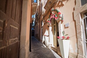 Property entrance - Aretusa Vacanze B&B (Syracuse)