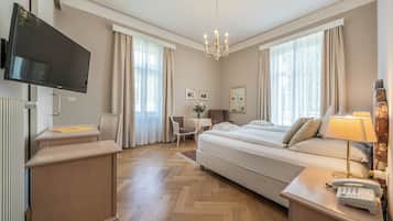 Suite | 1 habitación, minibar, caja de seguridad en la habitación y escritorio
