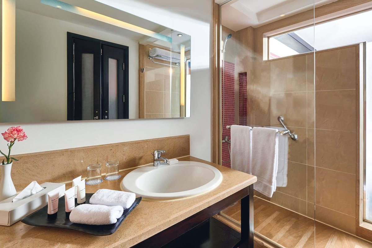 1 bedroom, premium bedding, Select Comfort beds, minibar