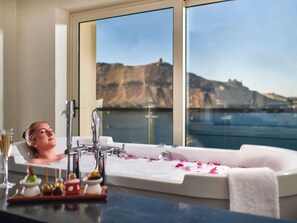 Presidential Suite, 1 Double Bed | 1 bedroom, premium bedding, Select Comfort beds, minibar - Mövenpick Resort Aswan (Aswan)