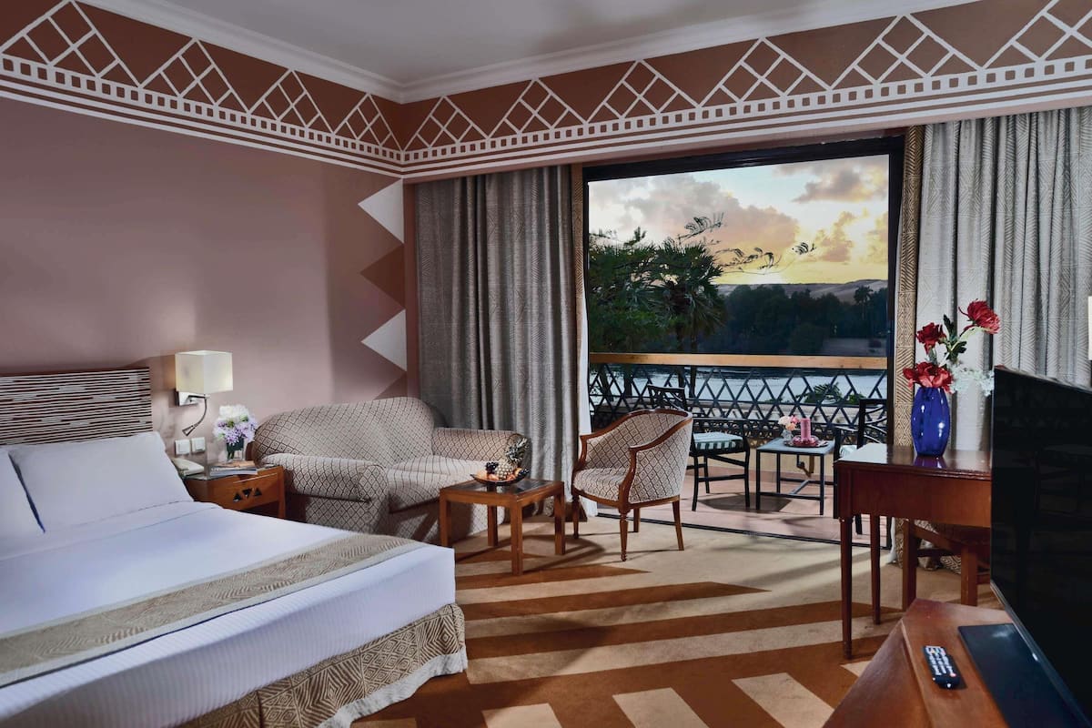 1 bedroom, premium bedding, Select Comfort beds, minibar