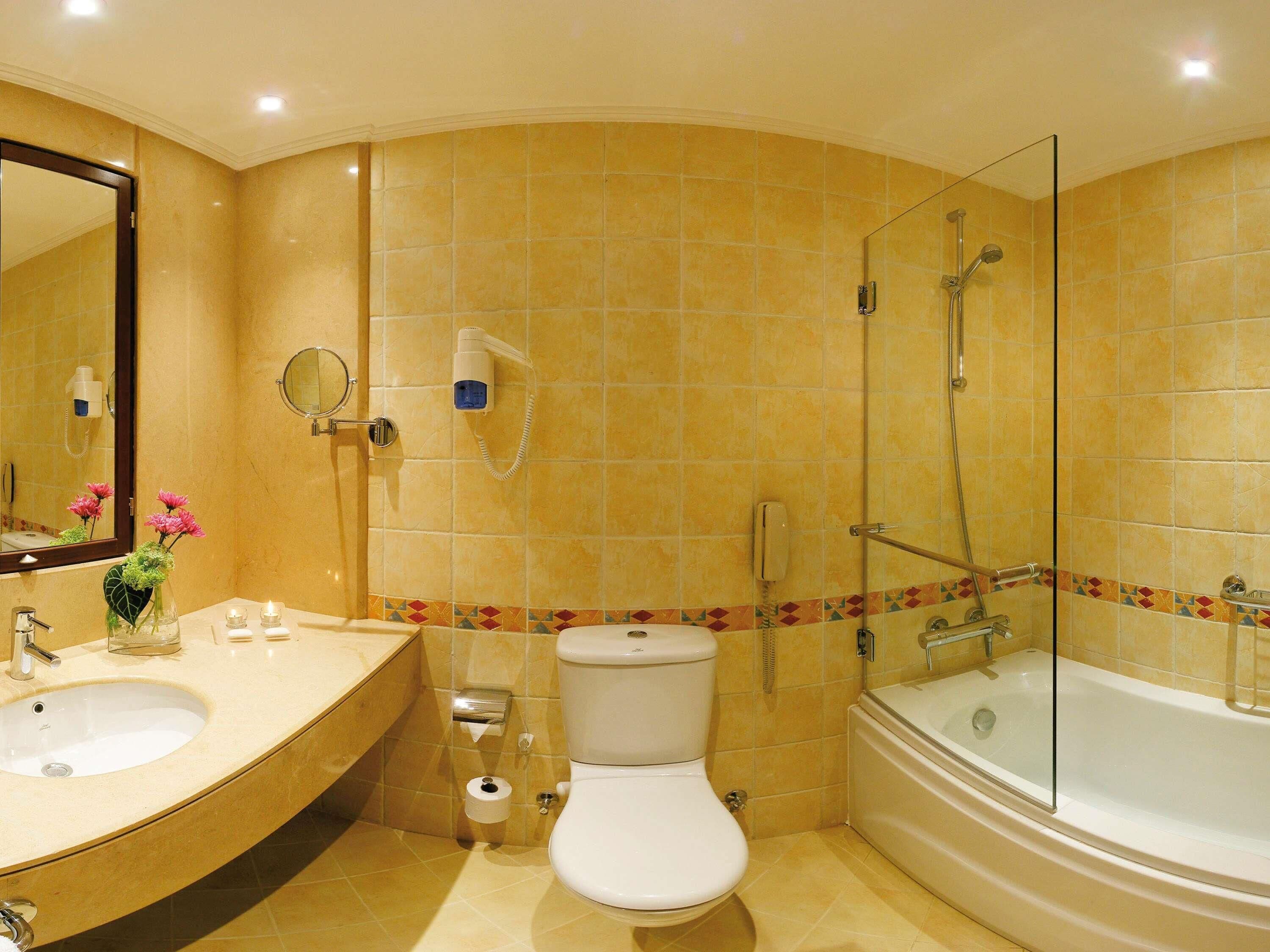 Ropa de cama de alta calidad, camas Select Comfort y minibar 