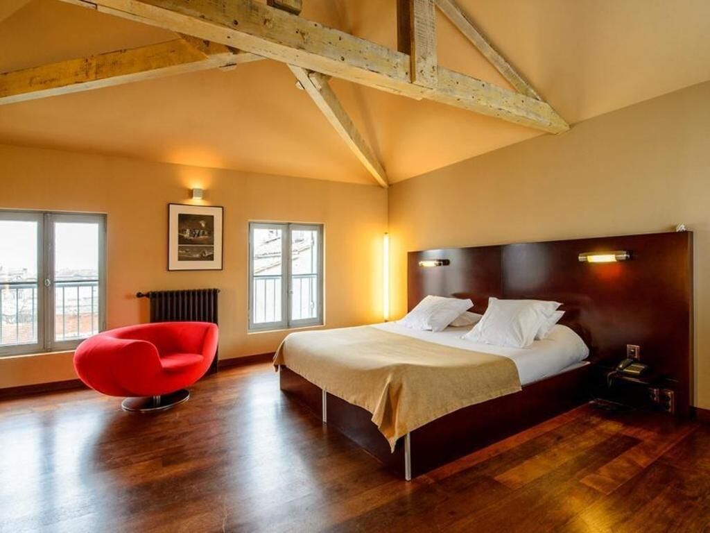 Italiaanse Frette-lakens, luxe beddengoed, pillowtop-bedden, een minibar