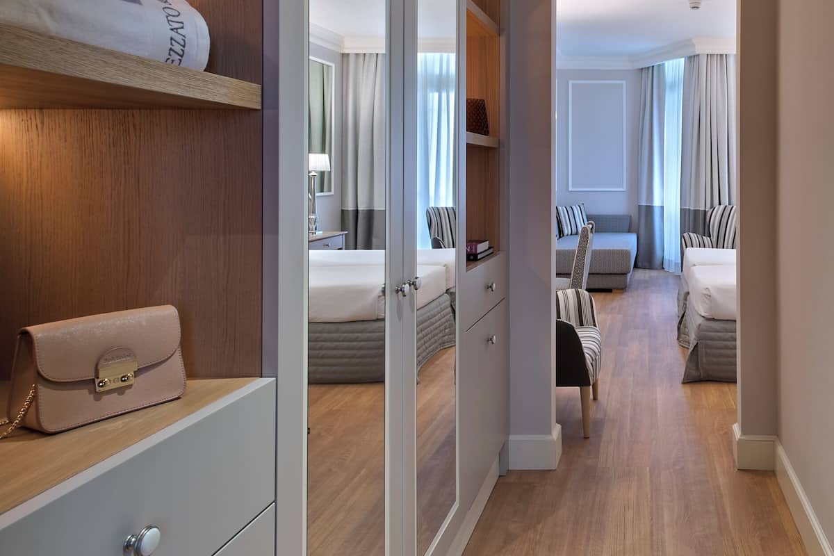 Minibar, in-room safe, desk, blackout curtains