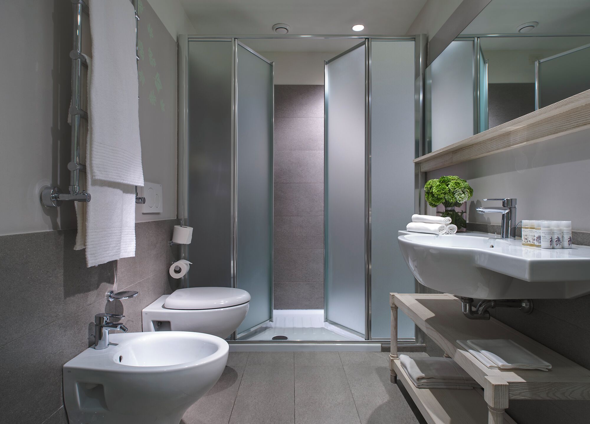 minibar, in-room safe, desk, blackout curtains