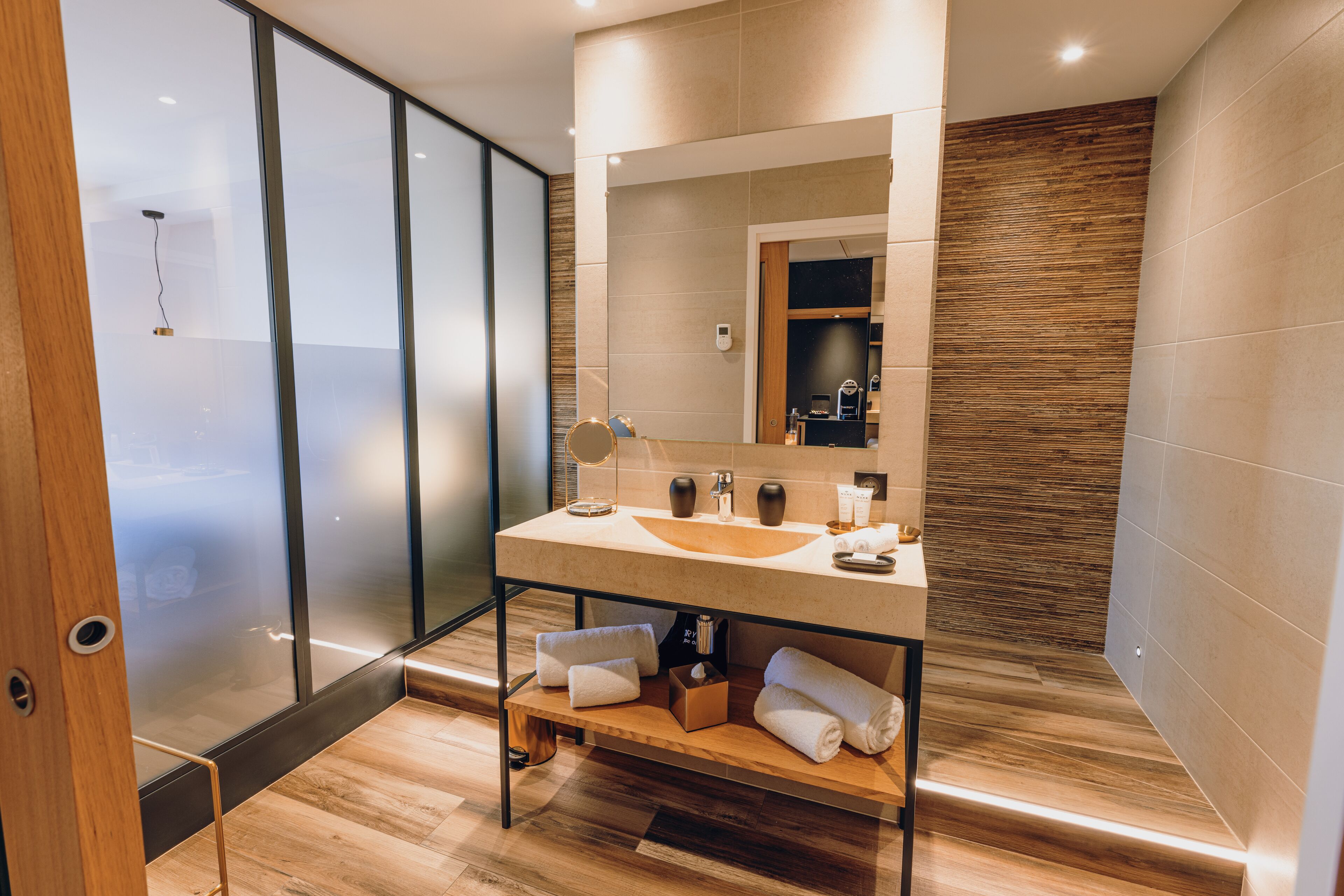junior suite albert | bathroom | designer toiletries, hair dryer, bathrobes, slippers