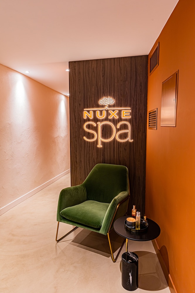 Cèdre Beaune, A Beauvallon Hotel & Spa by null