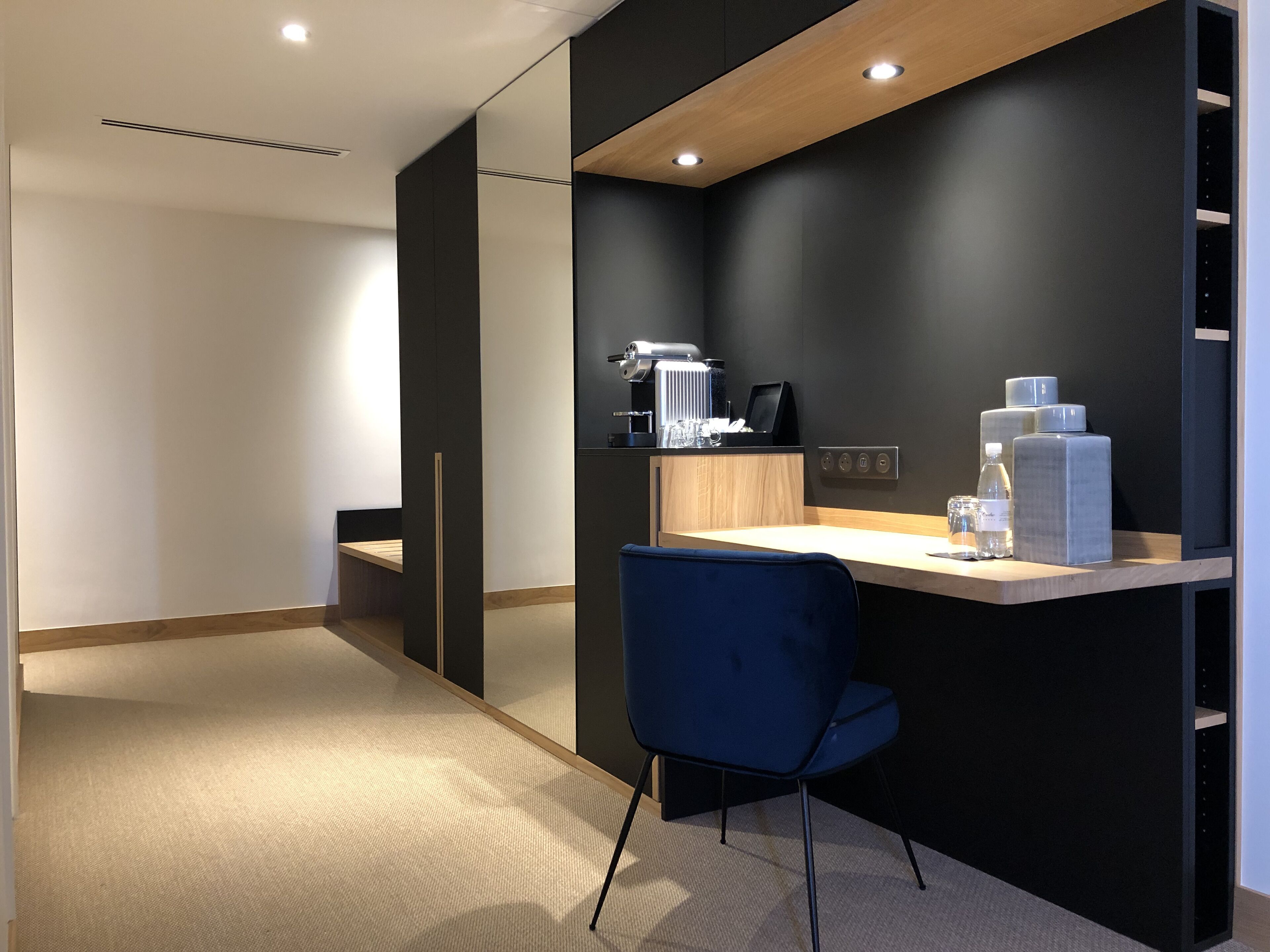 junior suite albert | premium bedding, minibar, in-room safe, individually decorated