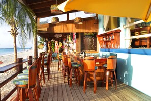 Bar (en la propiedad)