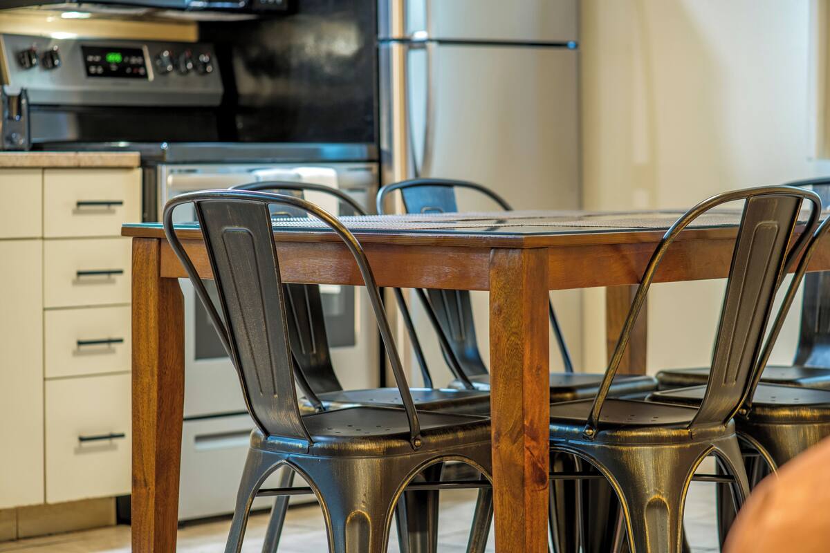 deluxe suite, multiple beds, kitchen | private kitchen | fridge, microwave, coffee/tea maker