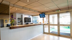 Lobby - Hotel Thomas (Le Cannet)