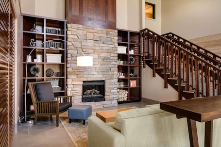 Lobby. Country Inn & Suites by Radisson, Middleton - Madison West