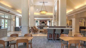 Lobby-Lounge
