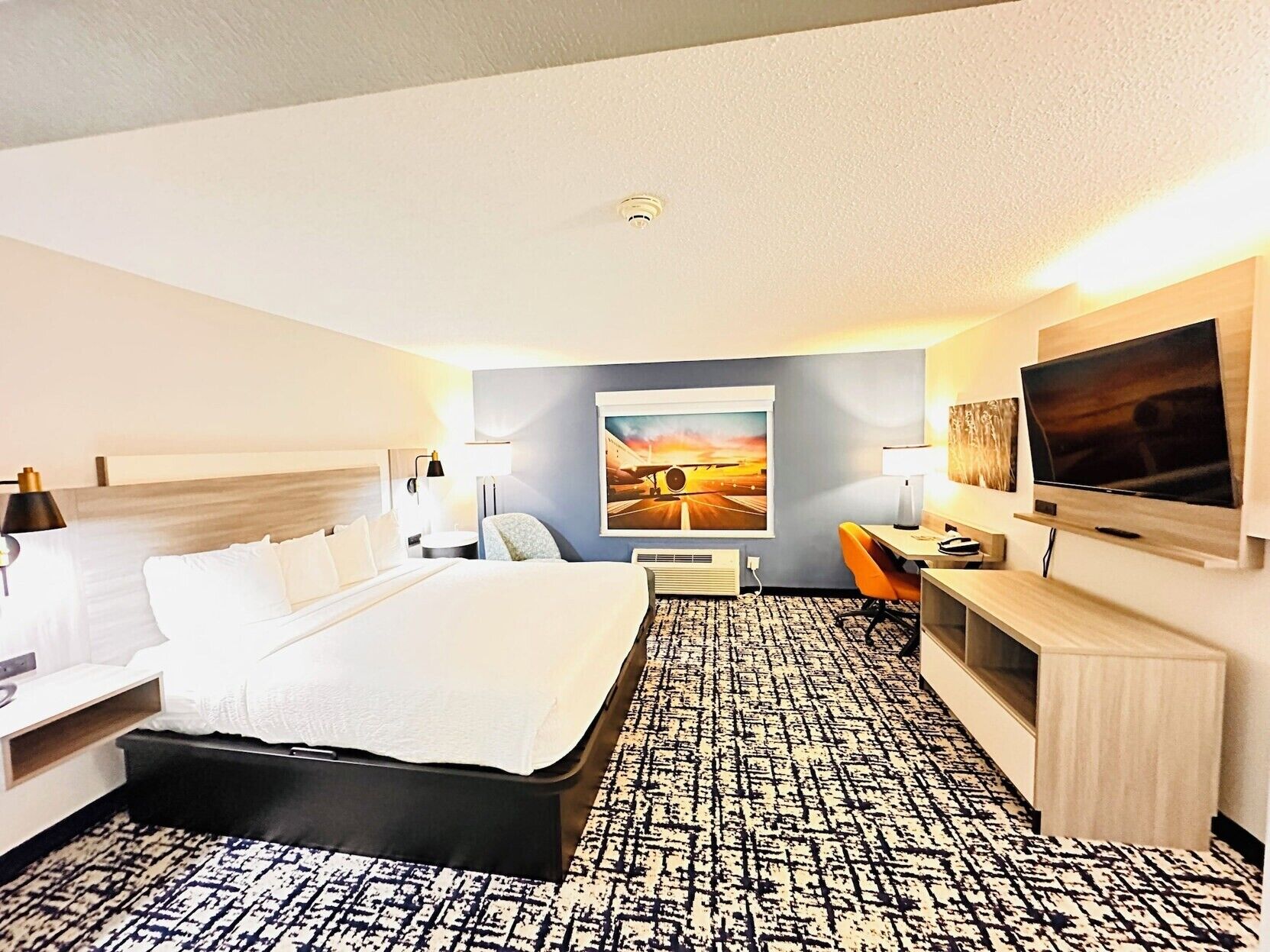 Hypo-allergenic bedding, down comforters, pillowtop beds, desk