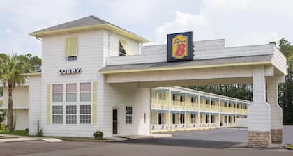 Super 8 By Wyndham Kingsland I-95/Naval Base Area