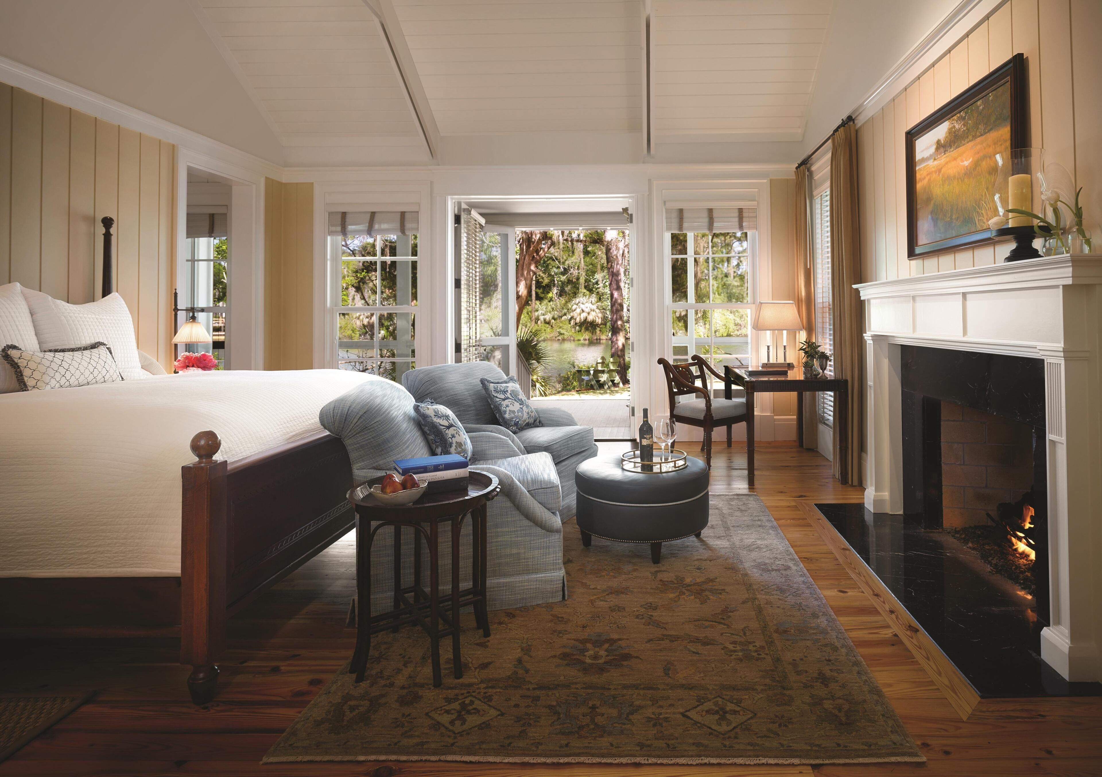 Premium bedding, down duvets, pillow-top beds, minibar