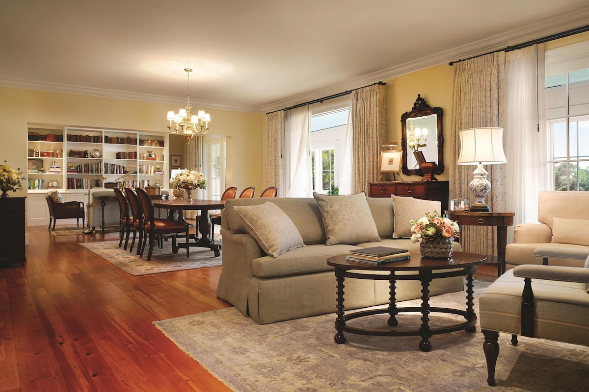 Suite presidencial | Ropa de cama de alta calidad, edredón, camas con pillow-top y minibar