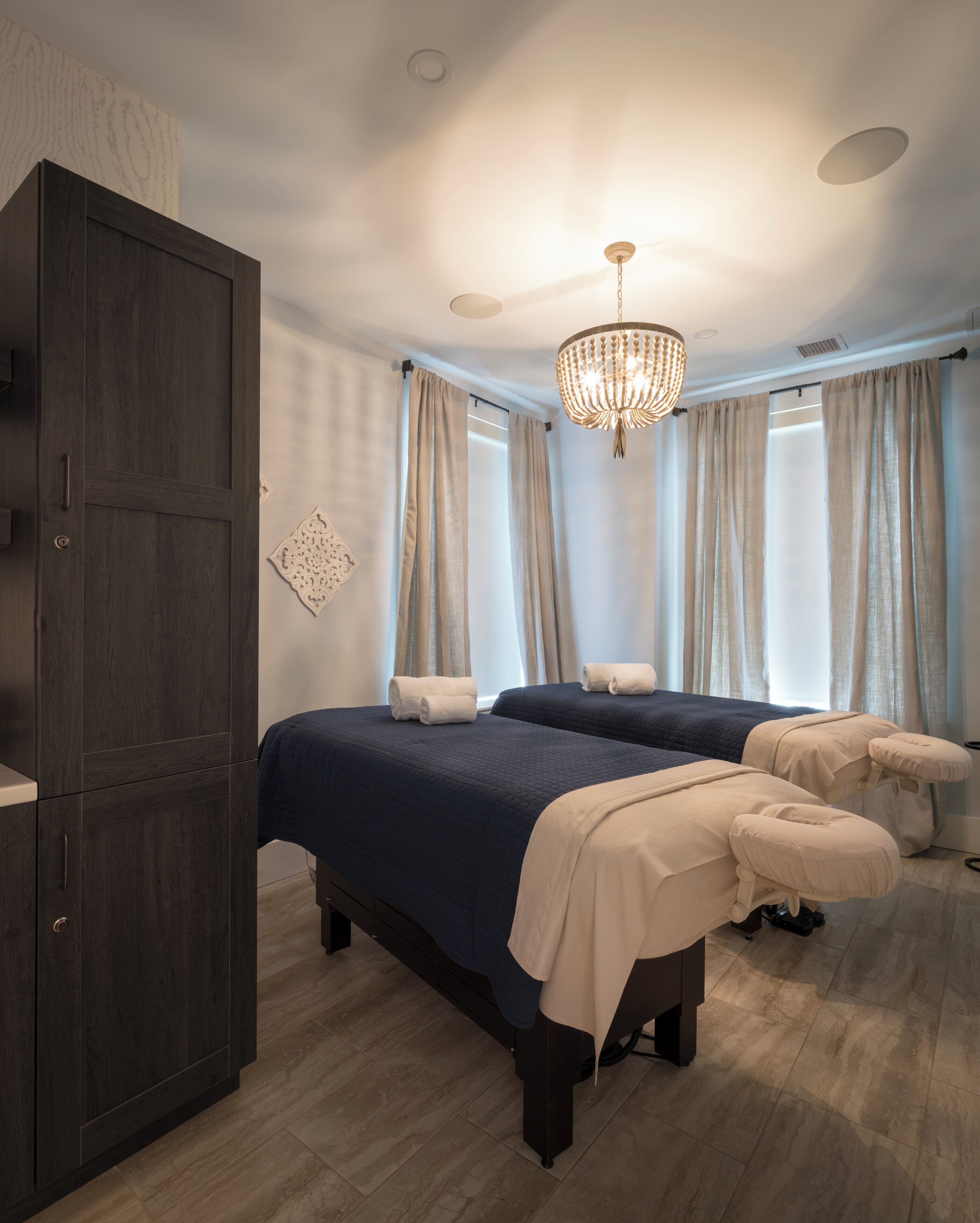Couples treatment room(s), body treatments, hot stone massages