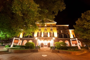 Front of property – evening/night