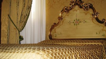 Standard Single Room | Hypo-allergenic bedding, in-room safe, desk, soundproofing