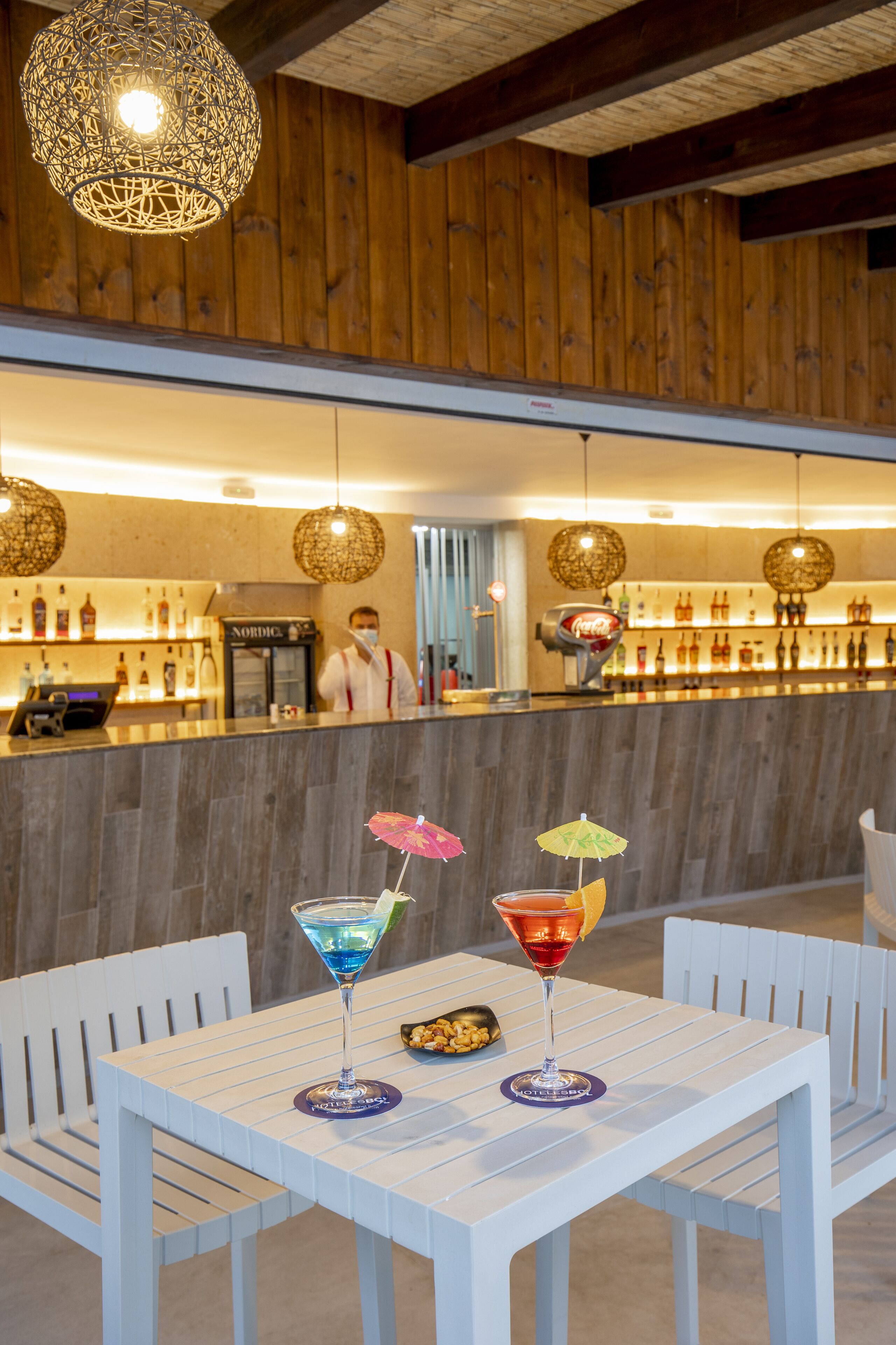 Bar (en la propiedad)