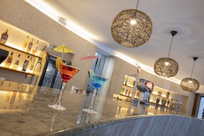 Swim-up bar - Hotel BCL Levante Club & Spa - Adults only (Benidorm)