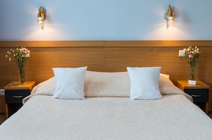 Double Room, 1 Double Bed | In-room safe, desk, iron/ironing board, free cots/infant beds
