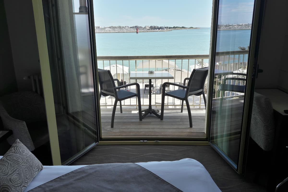 superior double room, sea view | balcony